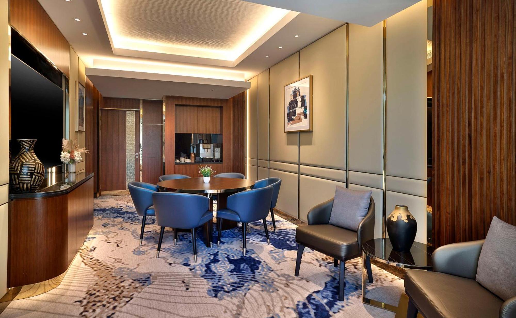 Hilton Dubai Jumeirah Exterior foto A suite at the hotel